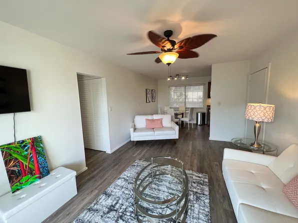 74-5618 Palani Rd APT D5, Kailua Kona, HI 96740