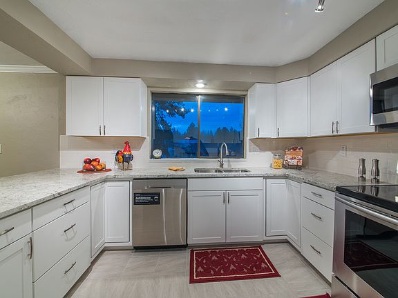 3rd image of 4323 S Pondra Dr