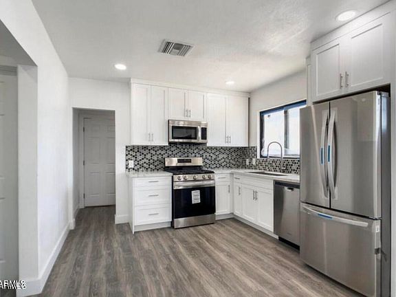 4th image of 2236 E Roosevelt Street