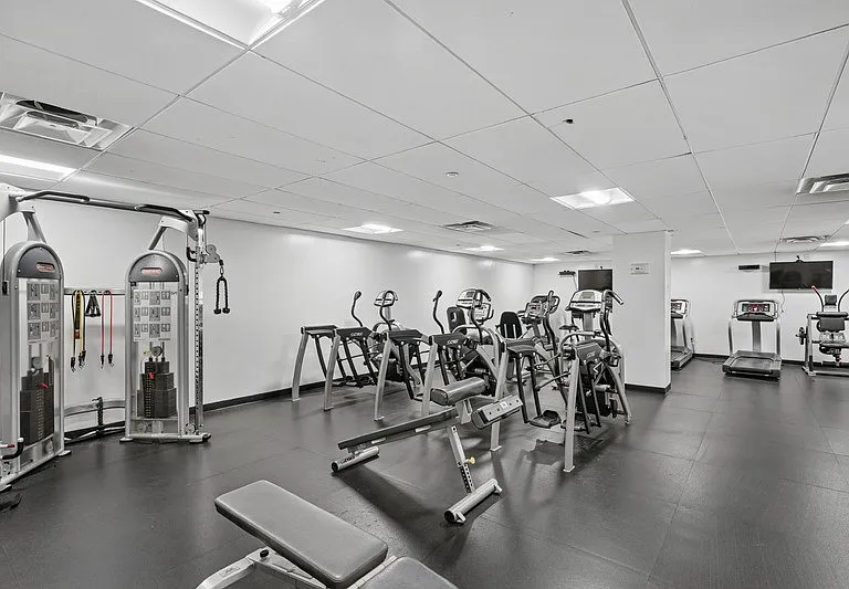 3260 Henry Hudson Pkwy E #7H — Photo 17