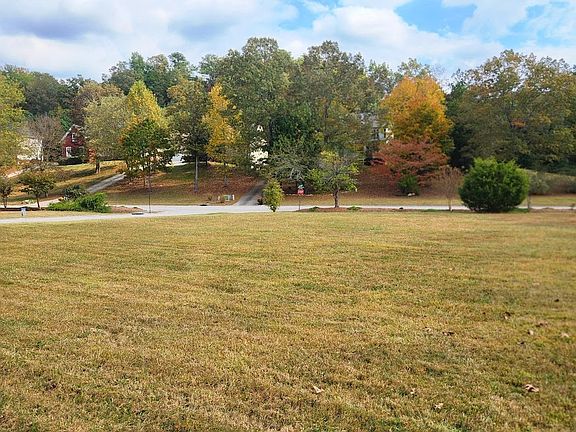 2nd image of 8770 Gable Xing