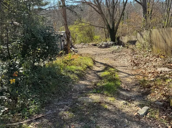 129 Haven Rd, East Flat Rock, NC 28726