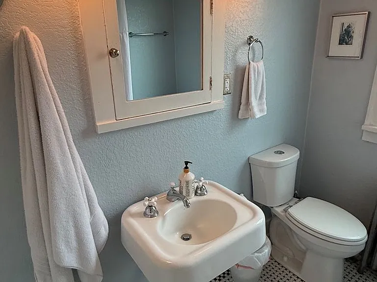 1431 N Tennyson St — Photo 28