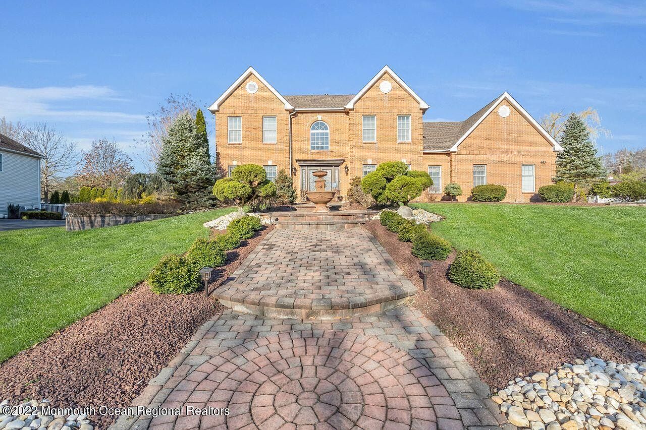 40 Round Hill Drive, Freehold, NJ 07728 Zillow