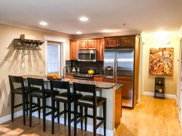 16 Guilford Ct Unit 1B, Portland, ME 04101