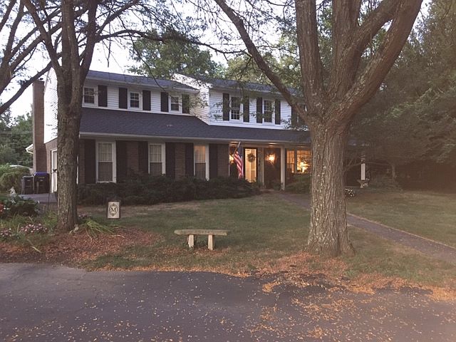 1st image of 525 Leawood Dr