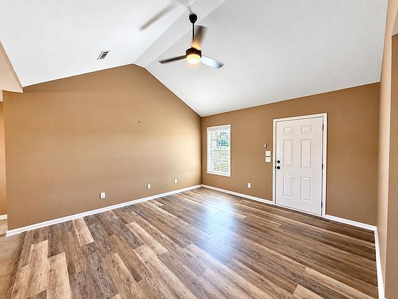4th image of 6109 Cottonwood Rd