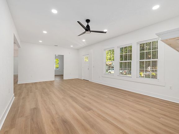 5th image of 2039 NW 3rd Ave