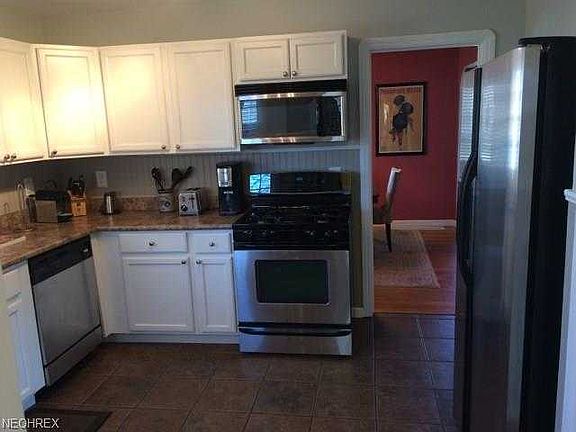4th image of 19641 Westwood Dr
