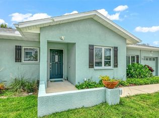 212 83rd St, Holmes Beach, FL 34217