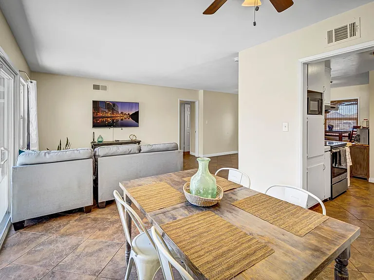 4191 Mount Everest Blvd — Photo 19
