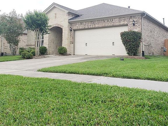 3rd image of 725 Pienza Ln