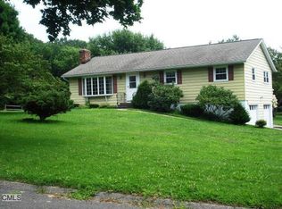 17 Regen Rd, Danbury, CT 06811