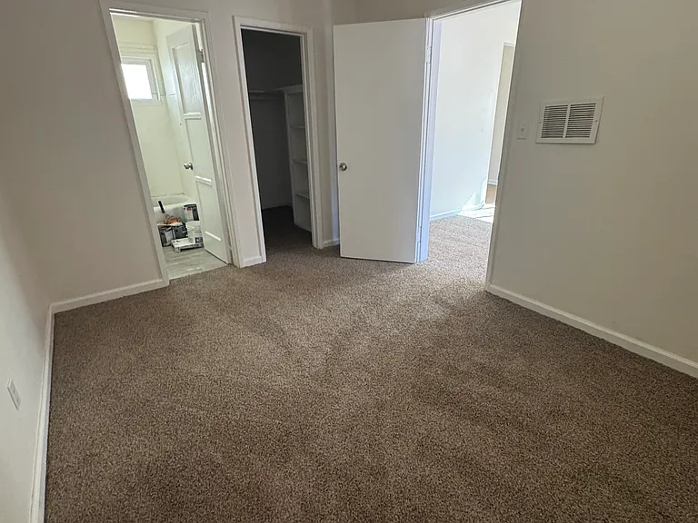 412 N San Jacinto St — Photo 4