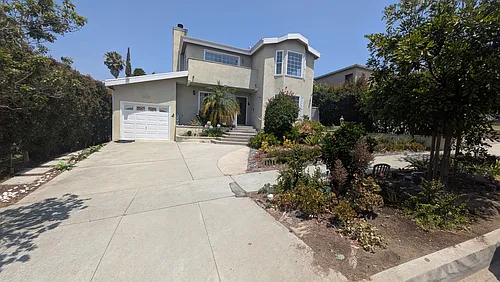 823 Maple St Photo 1