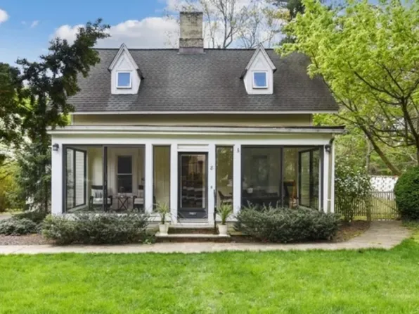 8 Franklin Pl, Summit, NJ 07901