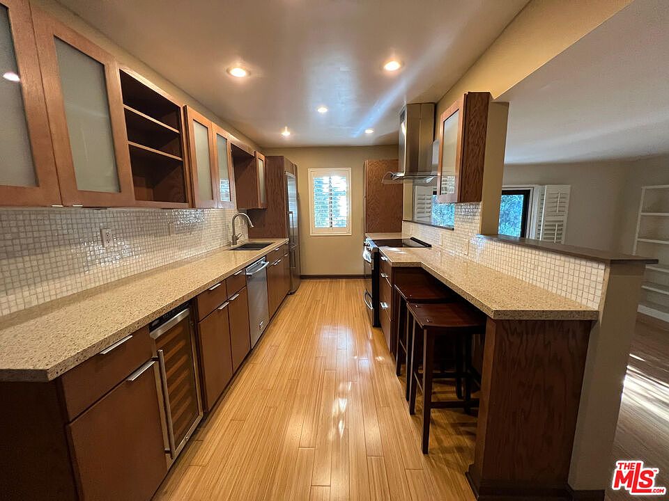 1st image of 1105 Idaho Ave APT 209