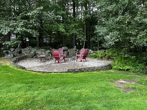 3rd image of 138 Windwood Dr