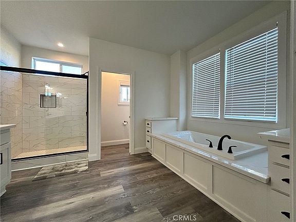 4th image of 9850 Garfield Ave #68