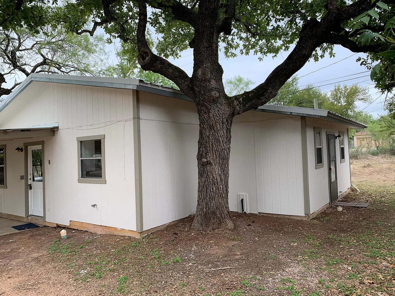 2 bed, 848 sqft, $1,385 — Photo 2