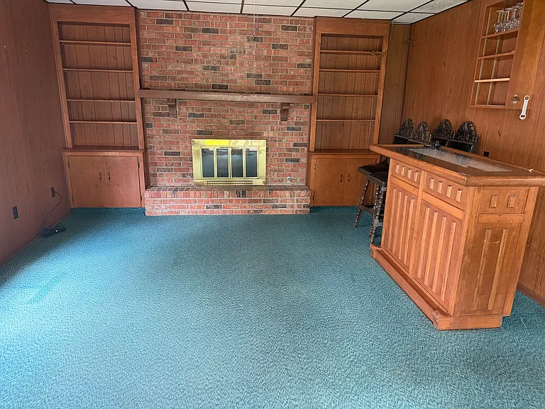 1220 Caroline Dr — Photo 15