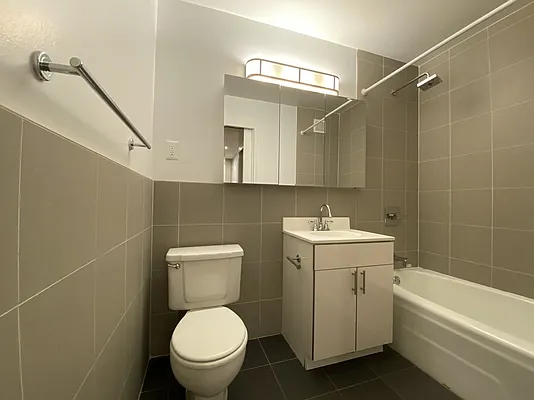 Rented by Compass | media 9