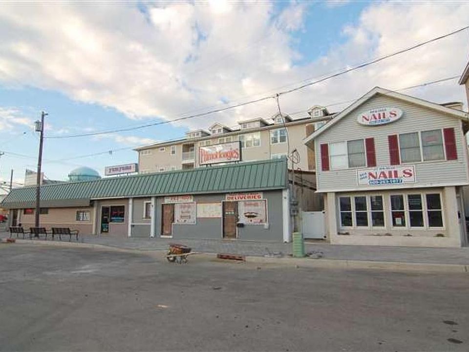 2nd image of 27 Jfk Blvd