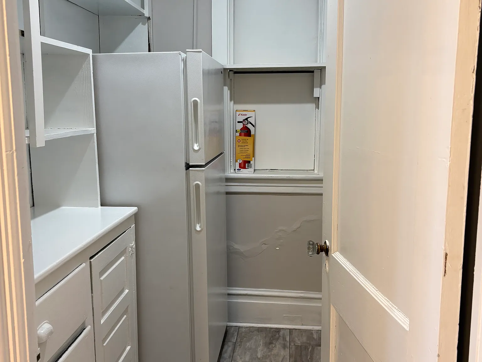 2 bed, 1.5 bath, 1200 sqft, $1,600 — Photo 4