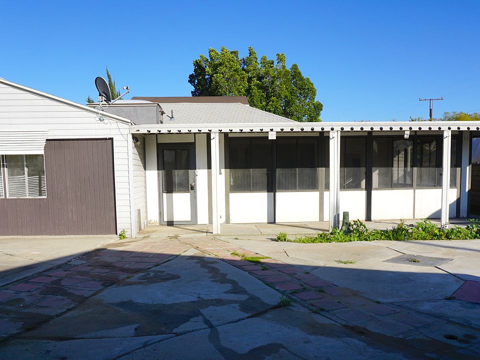 1st image of 5916 Greenwood Ave