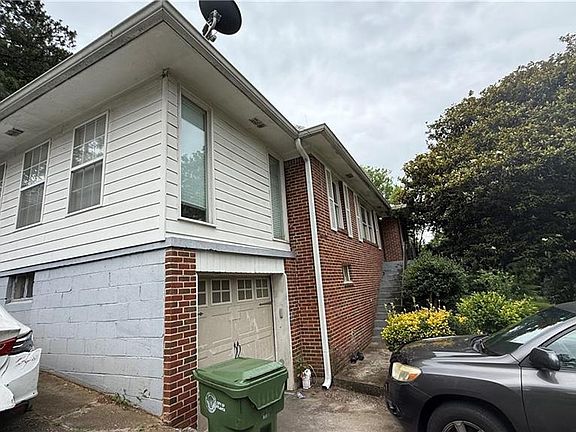 3rd image of 2732 Oldknow Dr NW