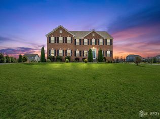 40 Gina Dr, Allentown, NJ 08501