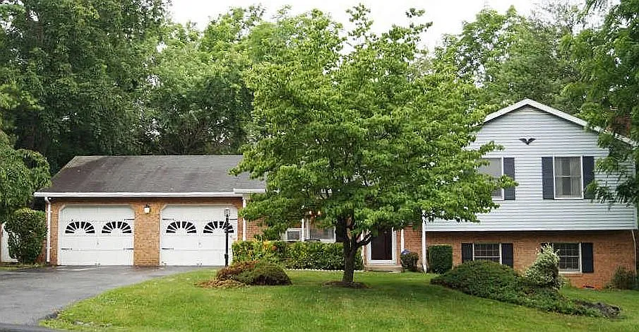 374 Tuscawilla Dr photo 1