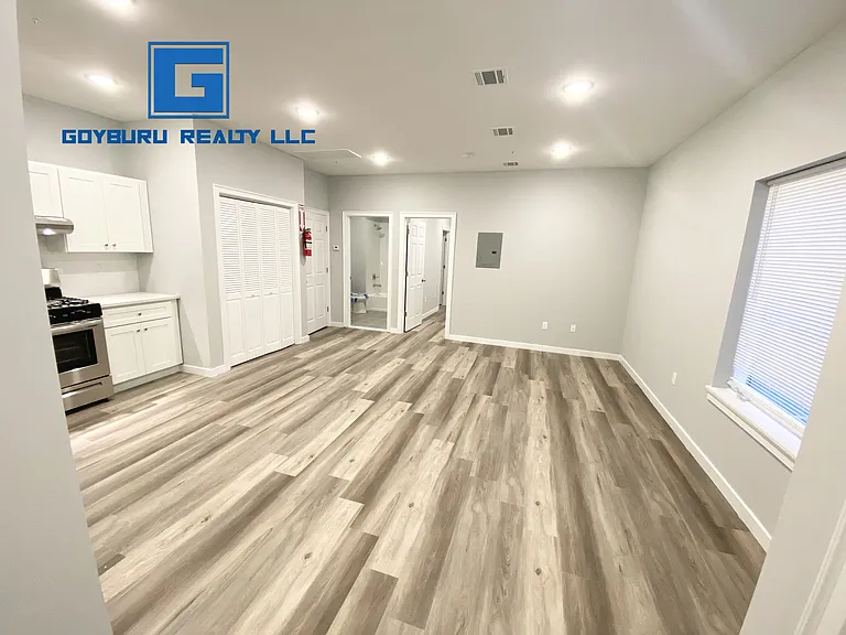 36 Auburn St #4 — Photo 9