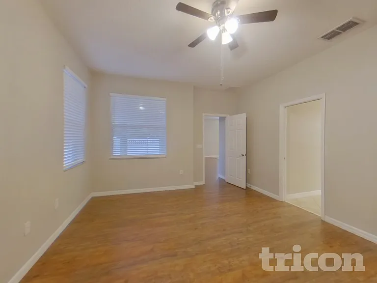 351 Fairmount Park Ct — Photo 7