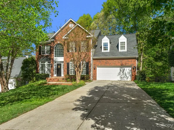 7309 Harrisonwoods Pl, Charlotte, NC 28270