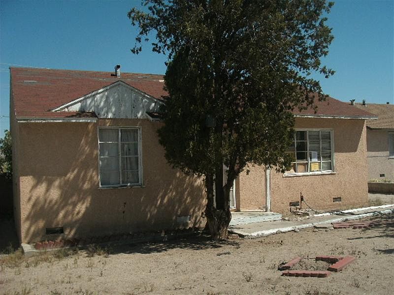 1st image of 1241 W Buena Vista St