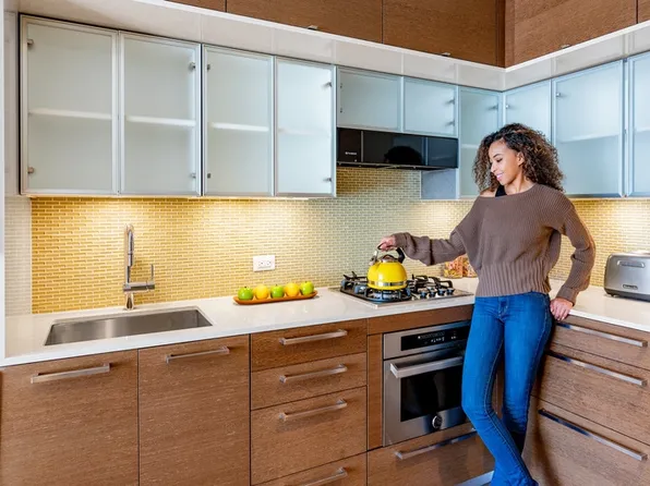 100 West 31st Street 25F image 2 of 29