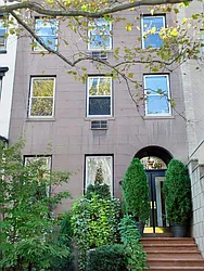 318 East 30th Street in Kips Bay