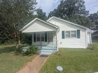 297 Crestview Rd, Talladega, AL 35160