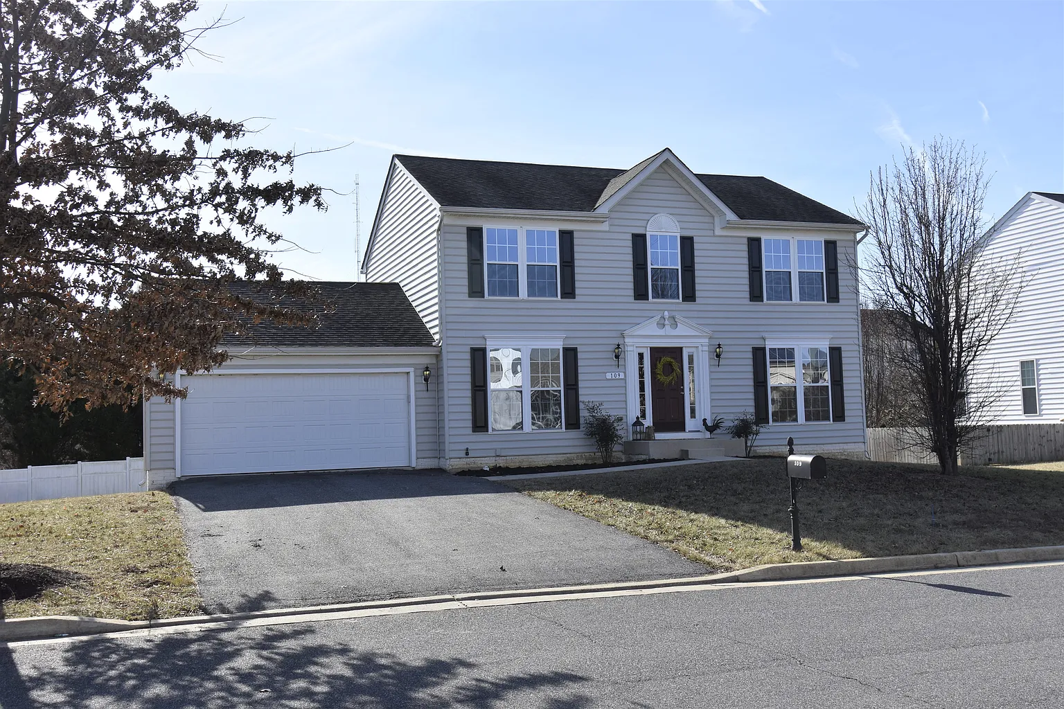 109 Trafford Dr photo 1
