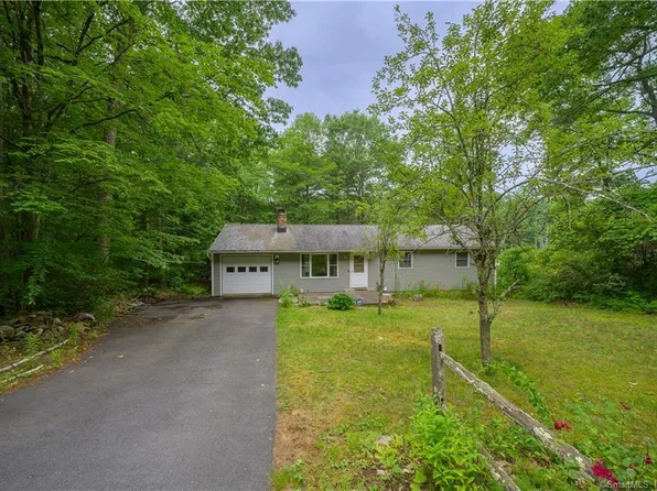 31 Pinewoods Drive, Barkhamsted, CT 06063