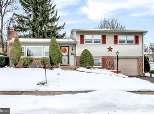 74 Octagon Ave, Sinking Spring, PA 19608