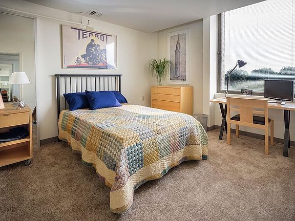 5th image of 612 Garfield Ave #1