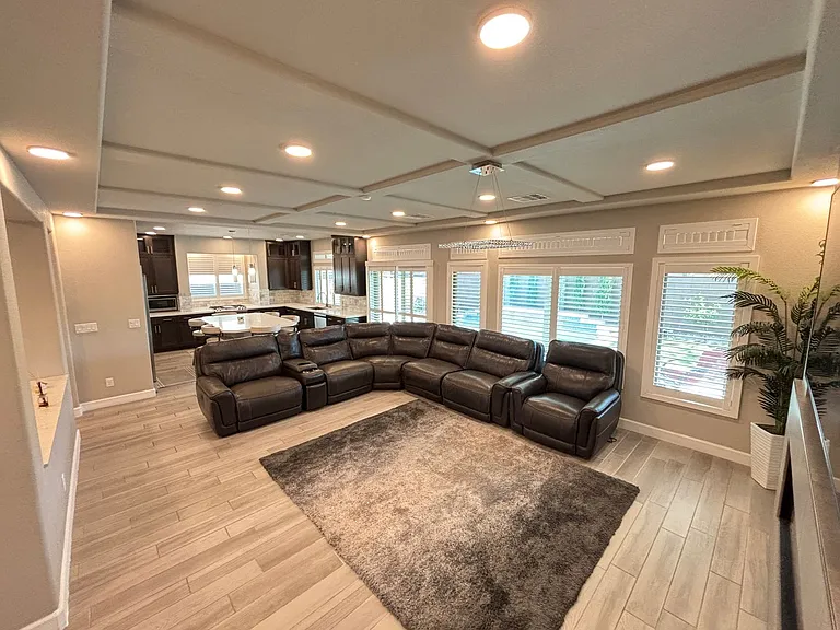 11194 Formosa Springs Ct — Photo 9