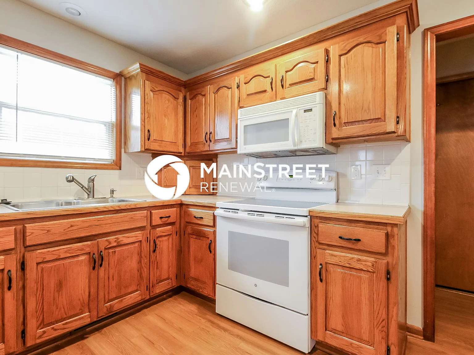 801 Pine Crest Ave — Photo 4