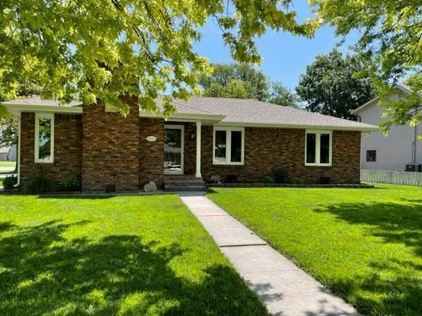 5224 Timber Creek Rd, Great Bend, KS 67530