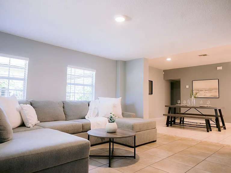 2616 S Crystal Lake Dr #B — Photo 1