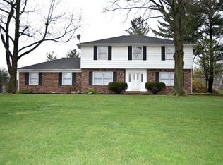 240 Melissa Ann Ct, Indianapolis, IN