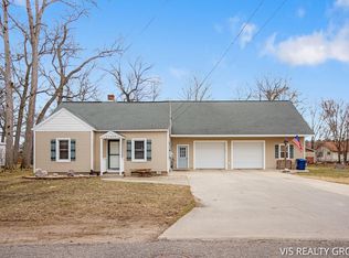 17200 Franklin Ave, Spring Lake, MI 49456