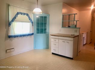 278 1st Ave NW, Beach, ND 58621